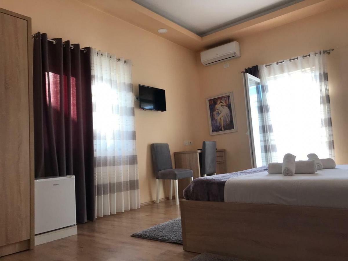 弗洛加酒店 Shkodër 外观 照片