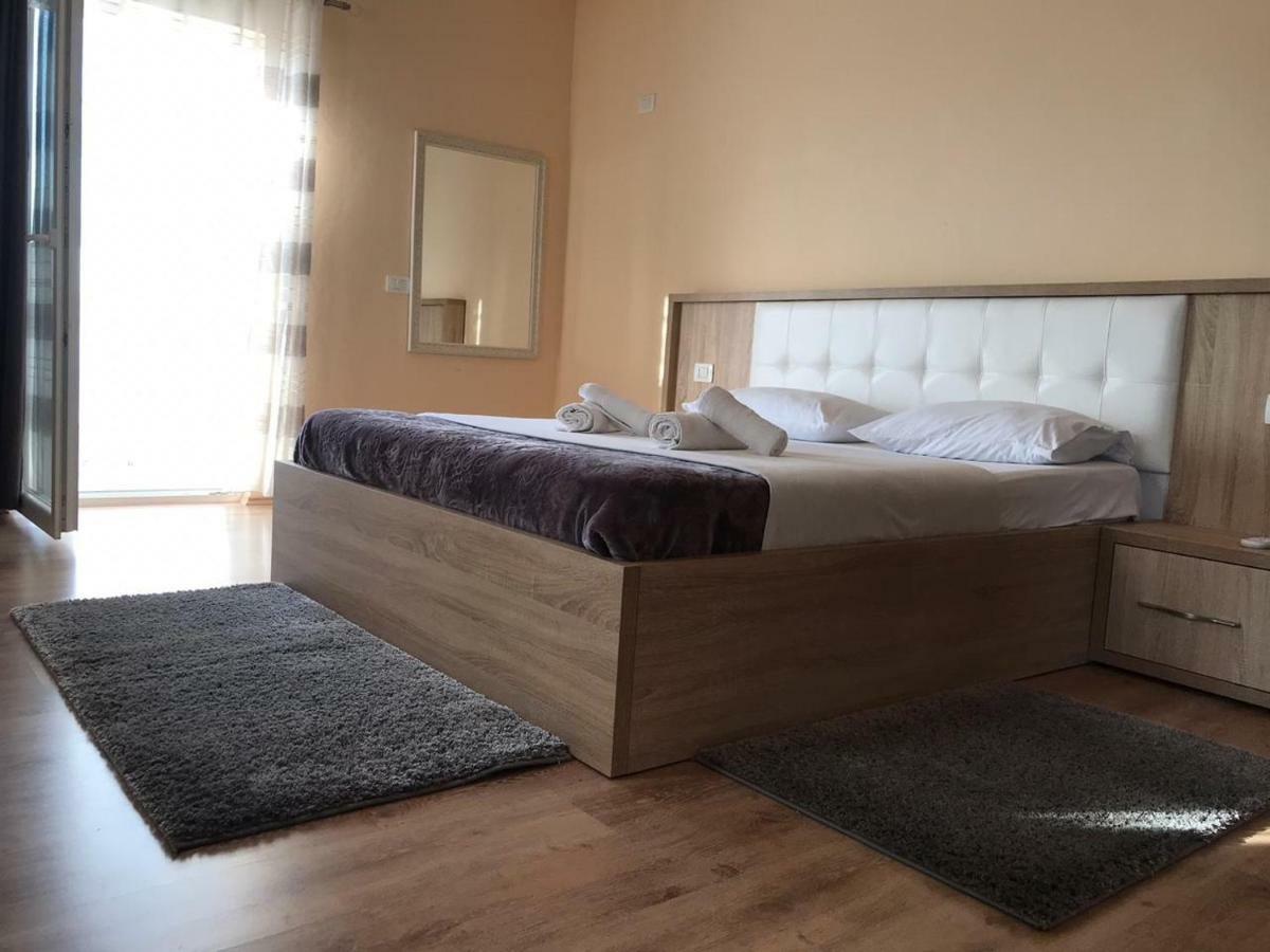 弗洛加酒店 Shkodër 外观 照片